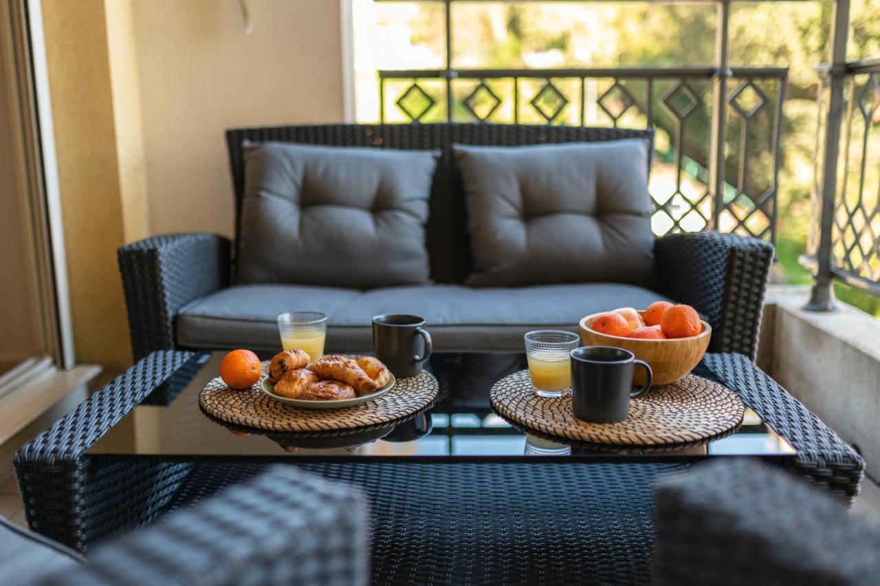 מנטון Appartement Familial, Terrasse, Val Des Castagnins מראה חיצוני תמונה